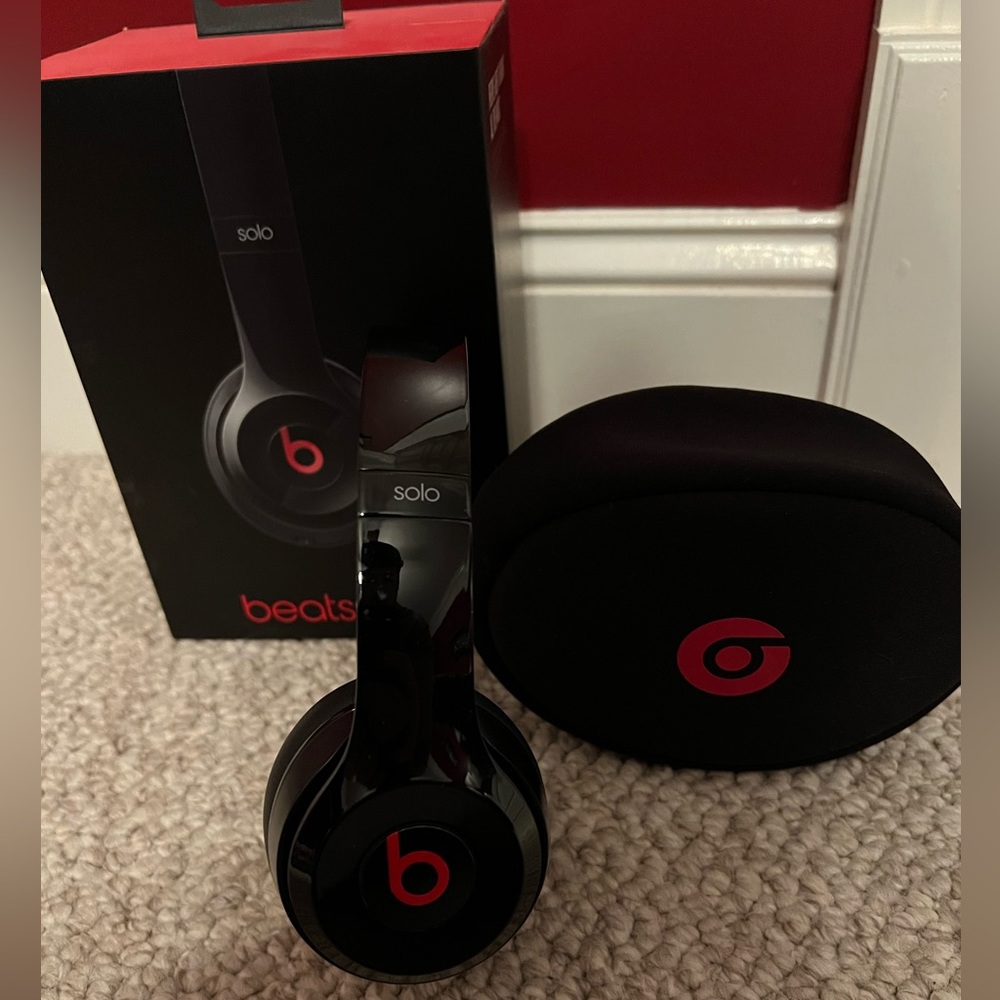 Beats Solo 2 black